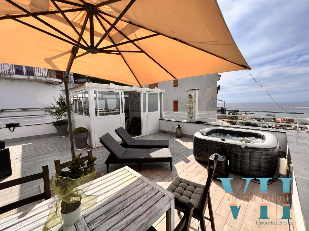 Villa Victory'S Luxury House With Jacuzzi On The Roof à Casamicciola Terme Extérieur photo